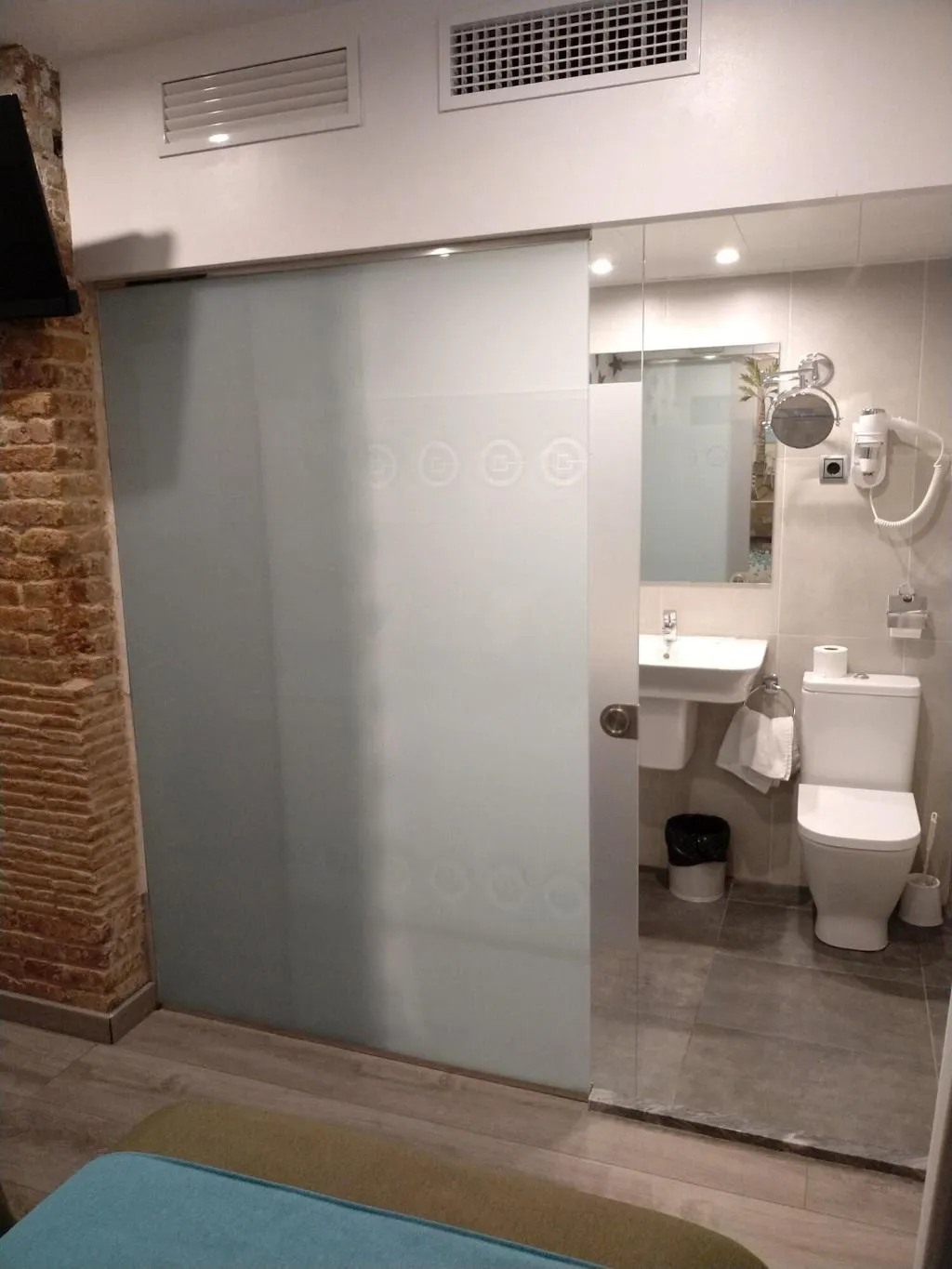 Room, Pensión Miami, Barcelona