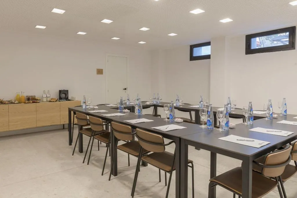 Conferences, HM Ayron Park, Majorca