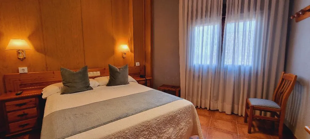 DOUBLE WITH DOUBLE BED Room, Hotel Real de Toledo, Madrid