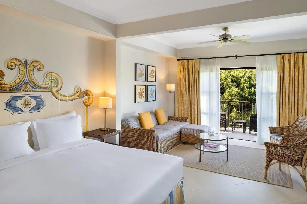 Room, Pine Cliffs Residence, Algarve