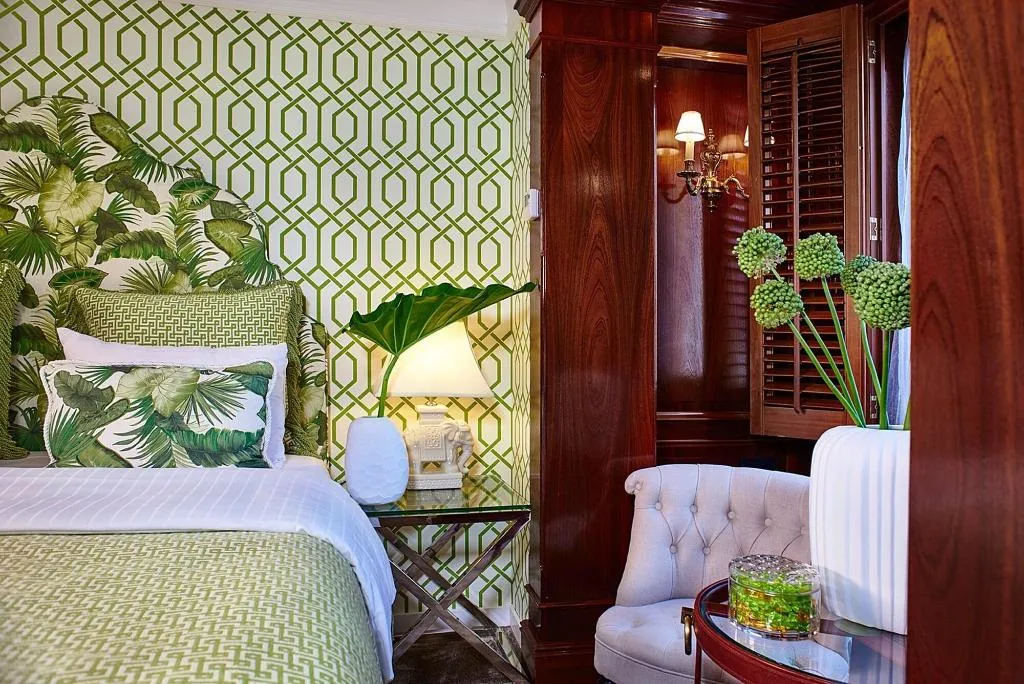 Room, Estherea, Amsterdam