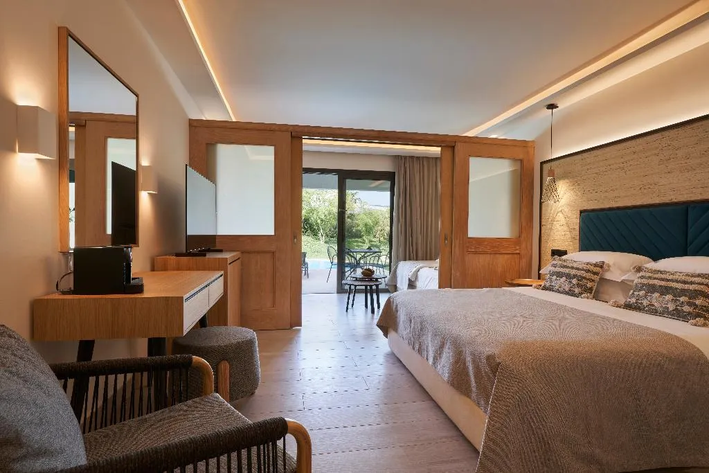 FAMILY ROOM POOL VIEW Room, Atlantica Aegean Blue, Rhodes