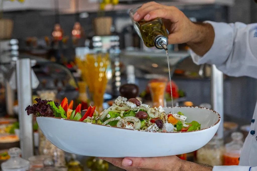 Restaurant, Leonardo Crystal Cove Hotel and Spa by the Sea, Cyprus