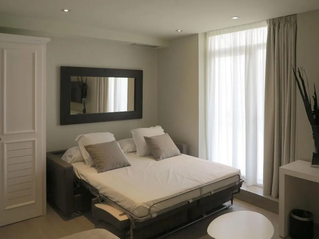 Room, Serennia Exclusive Rooms, Barcelona