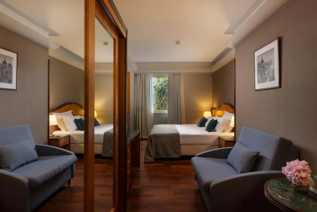 FAMILY ROOM WITH BALCONY Room, Hotel More, Dubrovnik