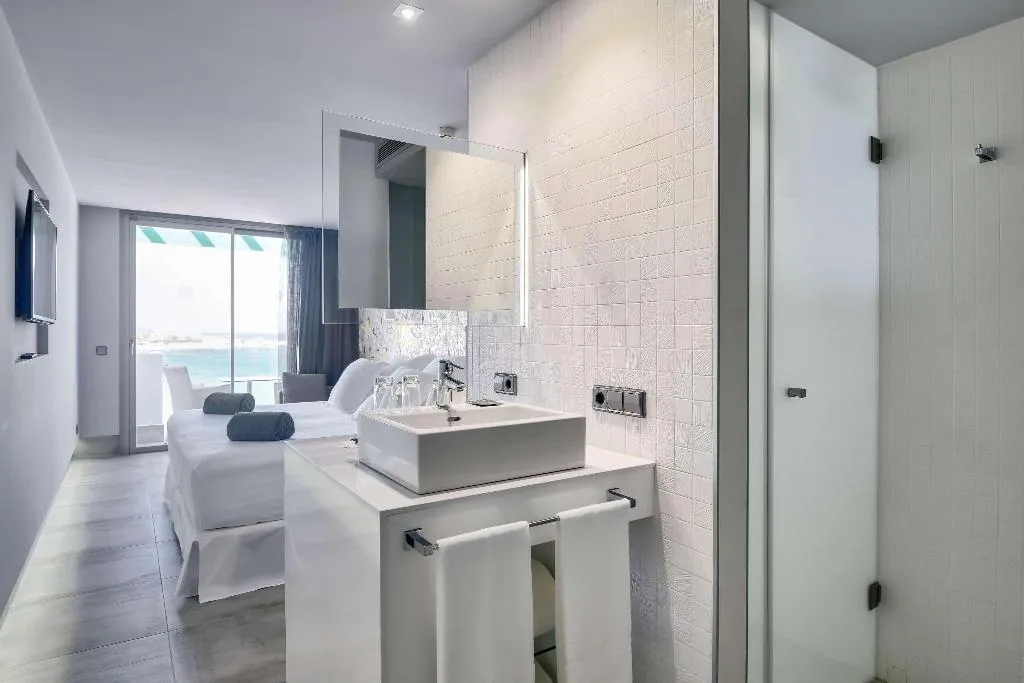 Double or Twin DELUXE SEA VIEW Room, Barcelo Teguise Beach, Lanzarote