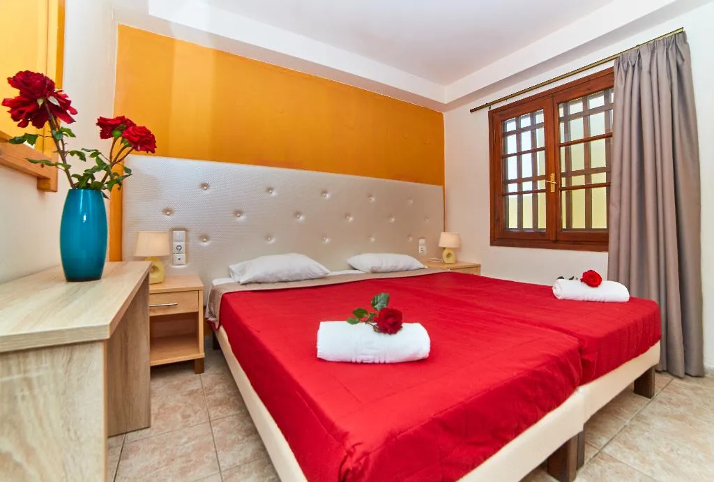 APARTMENT CAPACITY 3 Room, Villa Diasselo, Crete
