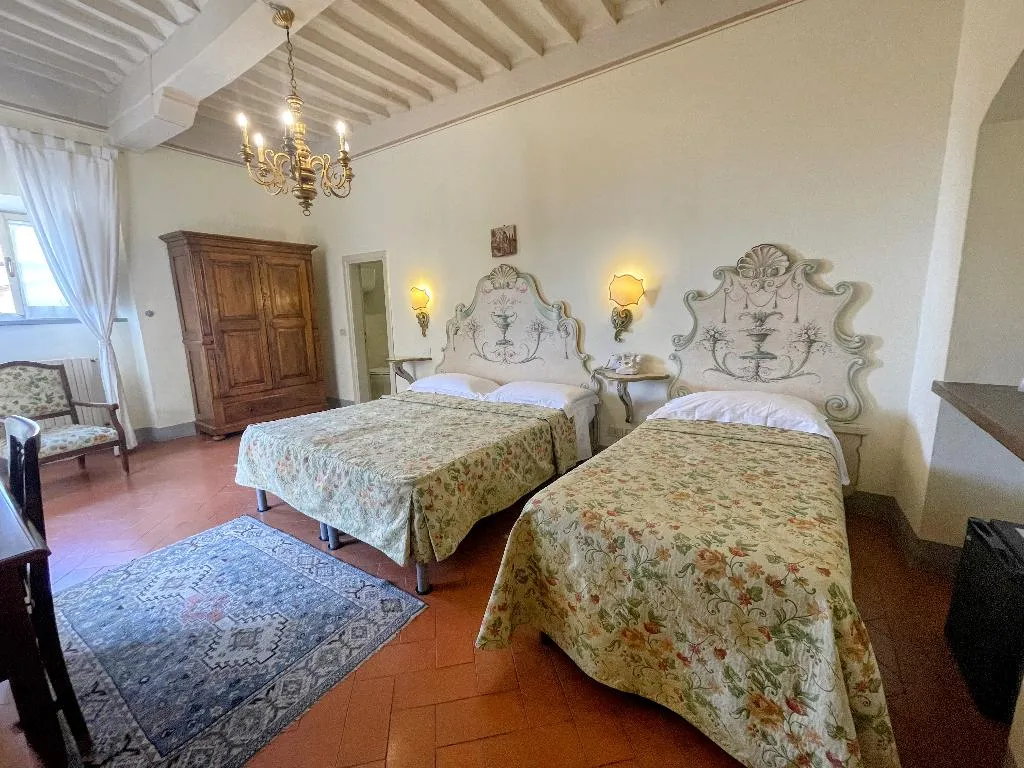 TRIPLE CLASSIC Room, San Michele, Perugia