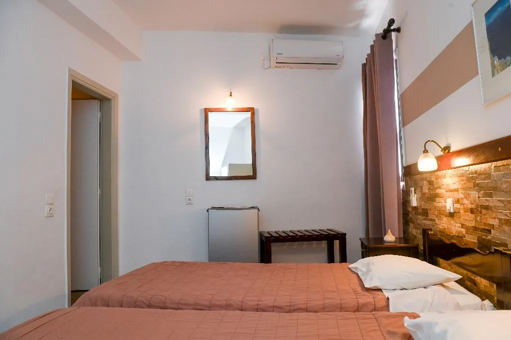 Double or Twin TWO BEDS Room, Narkissos Hotel, Santorini