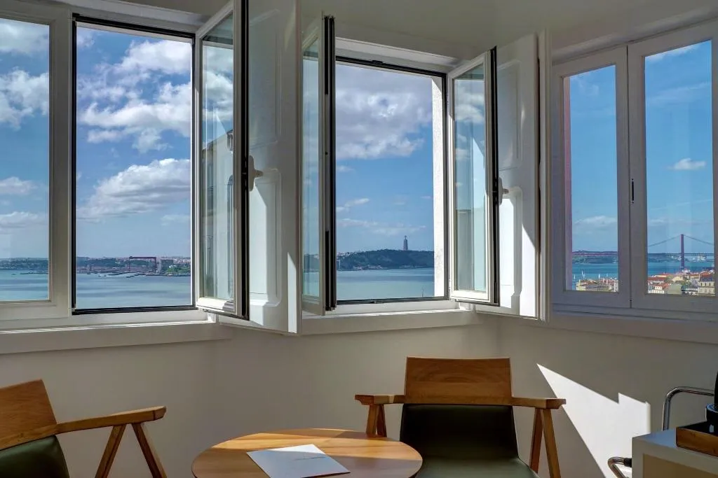 Room, Solar Dos Mouros, Lisbon