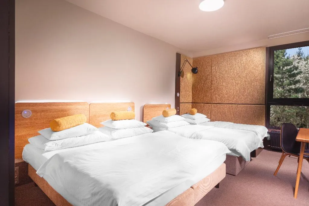 QUADRUPLE STANDARD Room, Golf Dependance, Prague