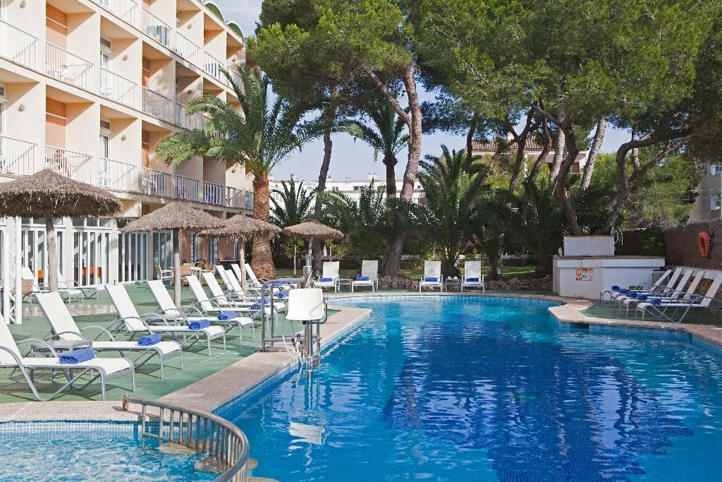 Terrace, Aparthotel Isla de Cabrera, Majorca