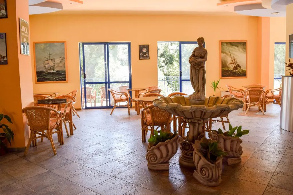Lobby, Dana Palace, Varna