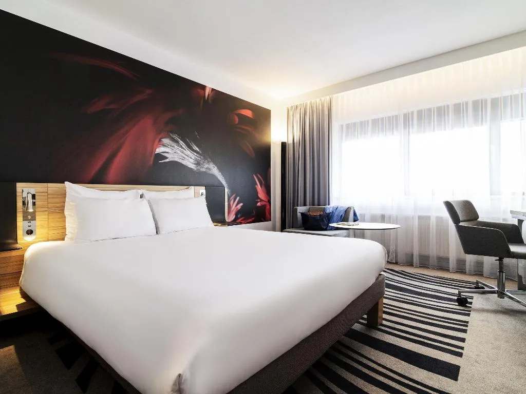 TWIN SUPERIOR Room, Novotel Amsterdam City, Amsterdam