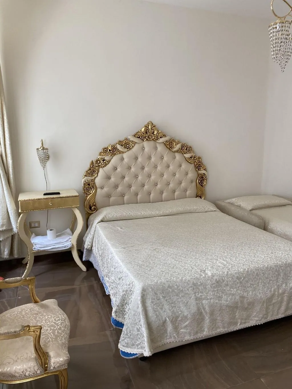 Room, Guesthouse Maria Francesca, Naples