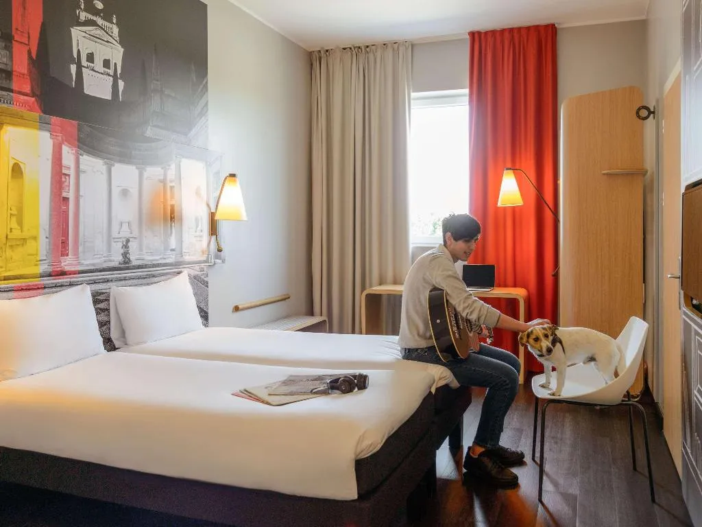 Room, ibis Milano Fiera, Milan