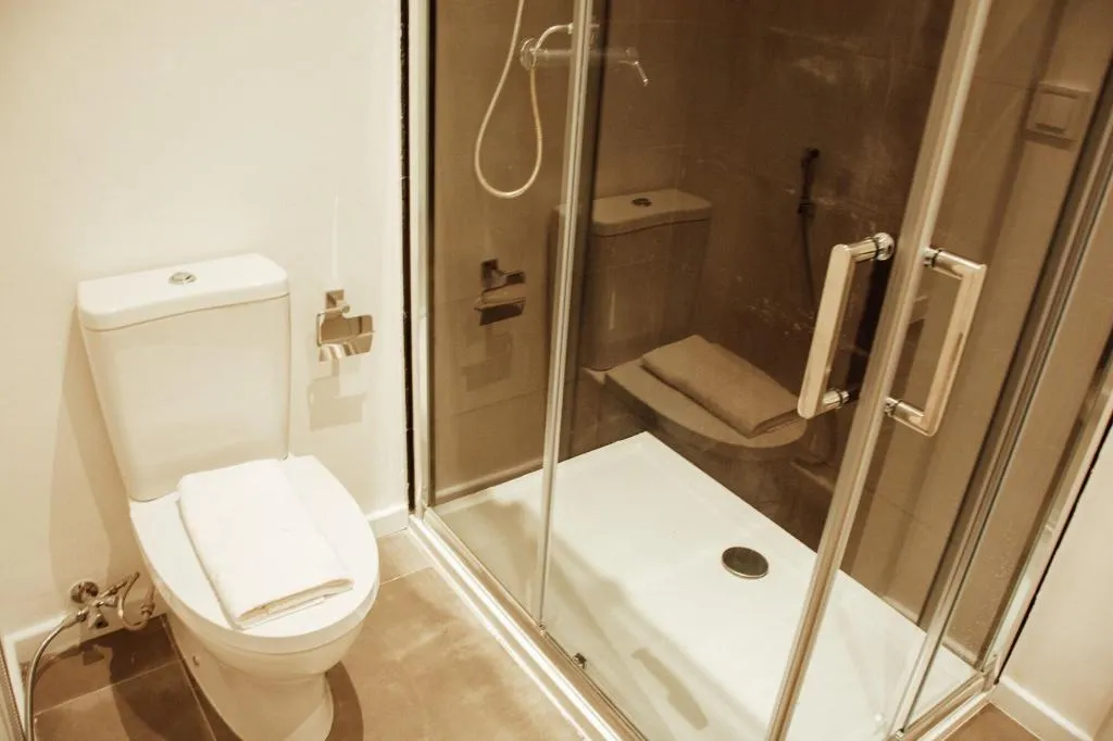 Room, Le Premier Lisbon Suites, Lisbon