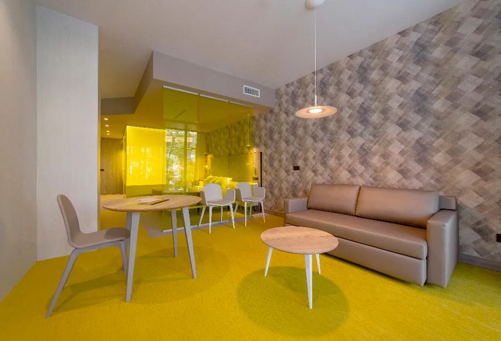 JUNIOR SUITE CAPACITY 4 Room, Macia Sevilla Kubb, Seville