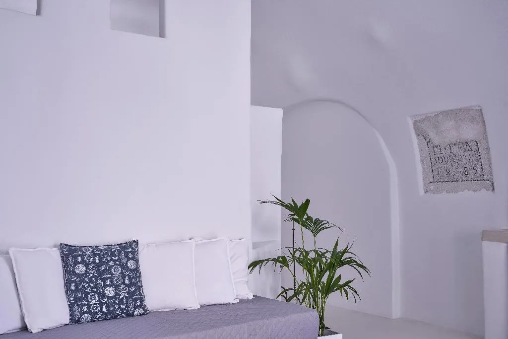 SUITE STANDARD Room, Fava Eco Suites, Santorini