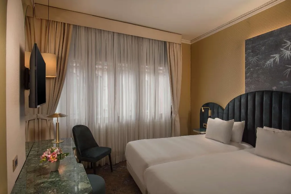 DOUBLE SUPERIOR WITH VIEWS Room, NH Venezia Santa Lucia, Venice