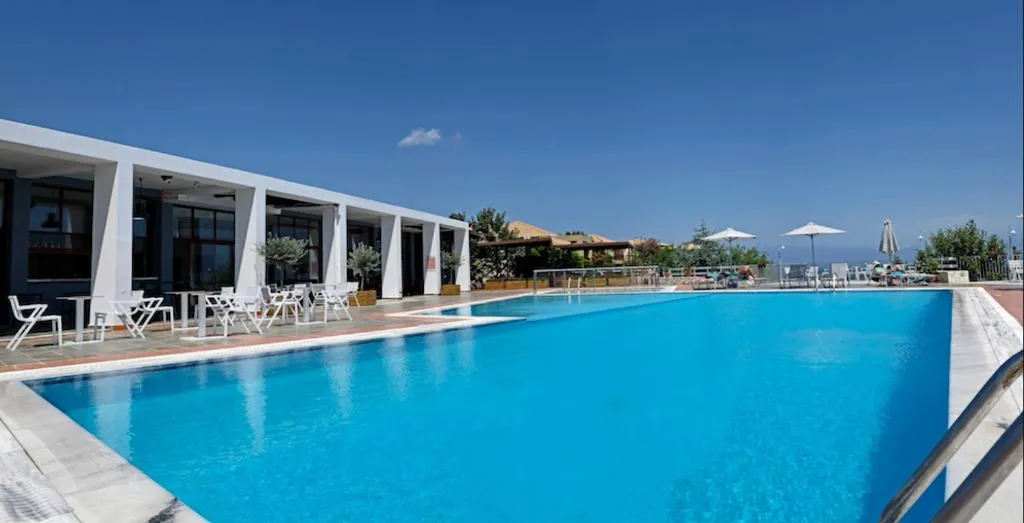Pool, Asteris, Kefallinia
