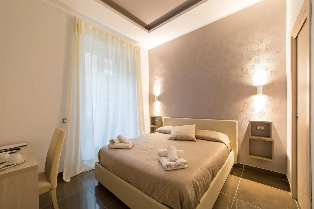 Room, Be Italian Bovio Flats, Naples