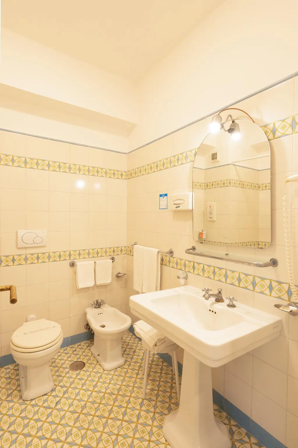 DOUBLE STANDARD Room, Eliseo Park's, Naples