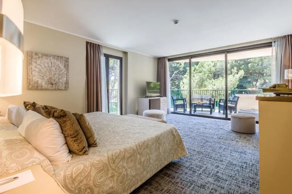 SUITE SUPERIOR Room, Lago Garden Apart-suites & Spa Hotel, Majorca