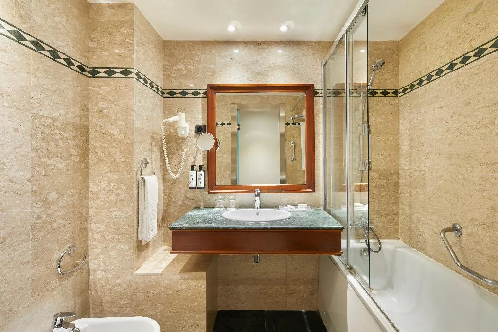 TRIPLE STANDARD Room, Exe Mitre, Barcelona