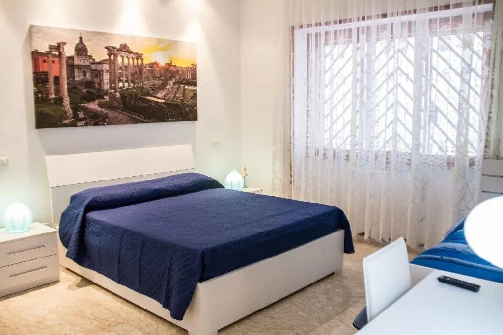 Room, B&B Domus Romae, Rome
