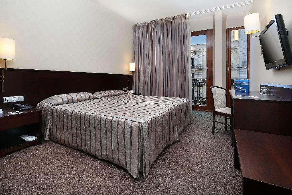 Room, Hcc Regente, Barcelona