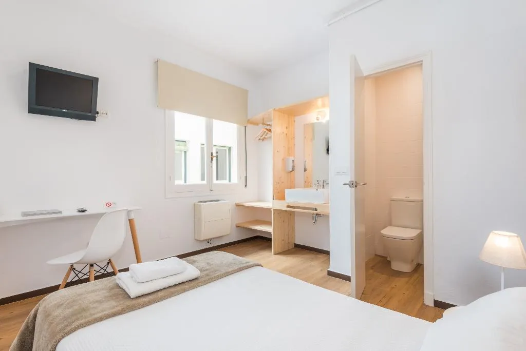 SINGLE STANDARD Room, Hostal JUME - URBAN ROOMS, Menorca