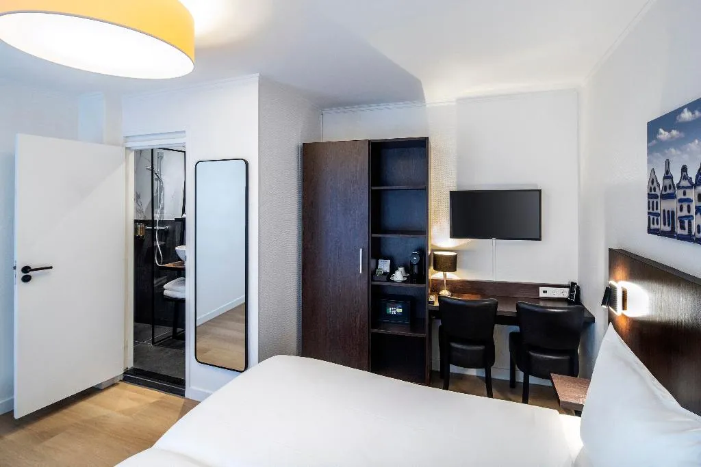 TWIN BASIC Room, Hotel Nes, Amsterdam