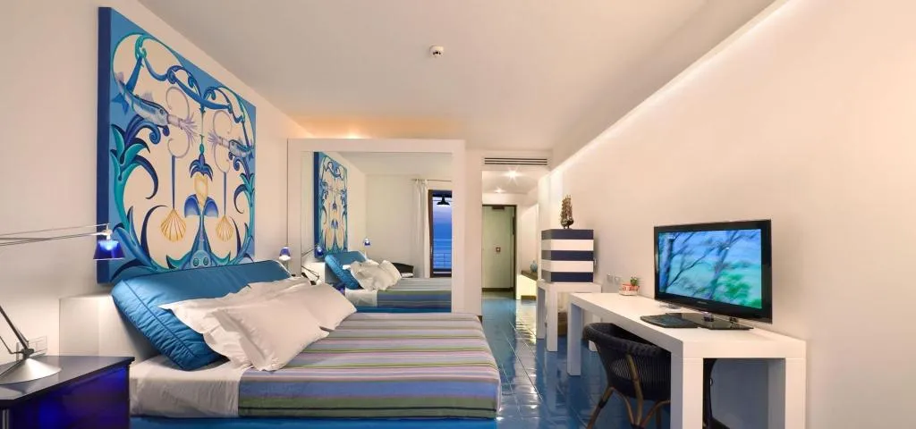 Room, Capo La Gala Hotel & Wellness, Naples