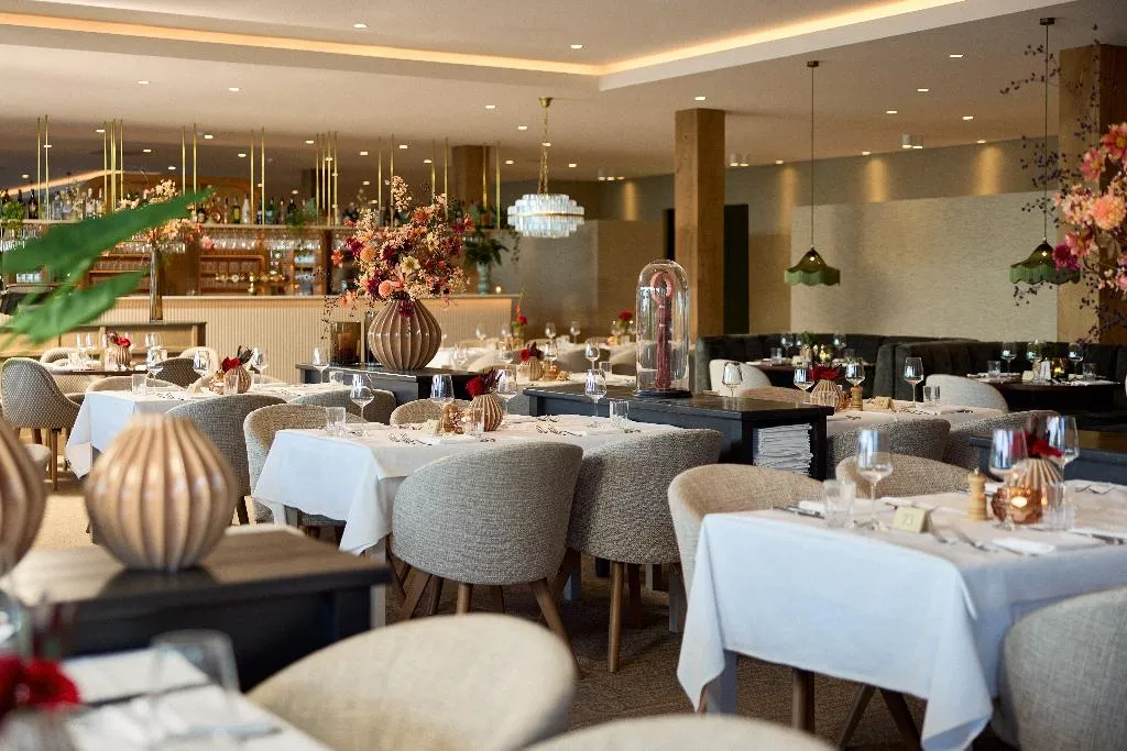 Restaurant, Van der Valk Hotel Volendam, Amsterdam