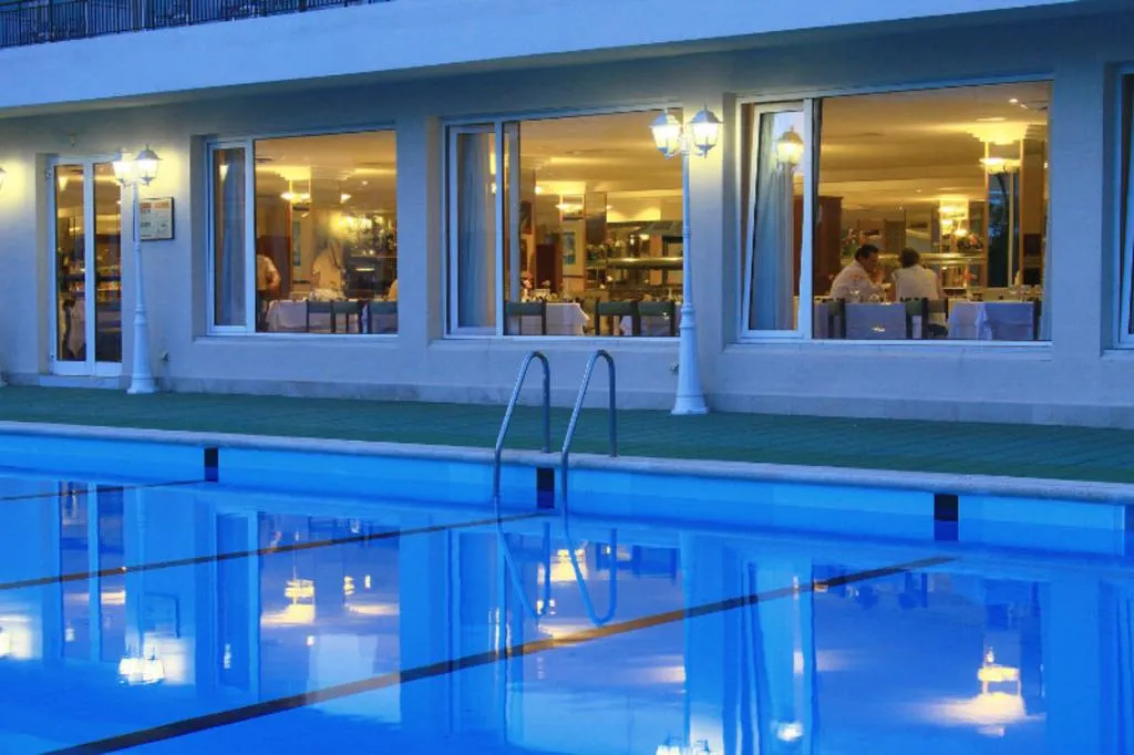 Pool, BG Java, Majorca