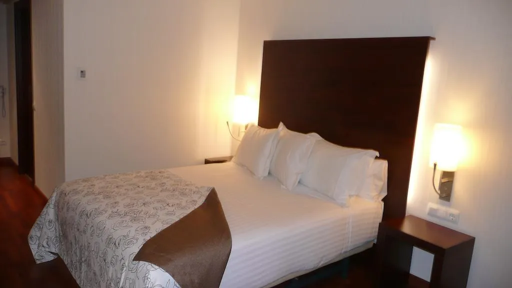 DOUBLE SINGLE USE STANDARD Room, Gran Ultonia, Costa Brava