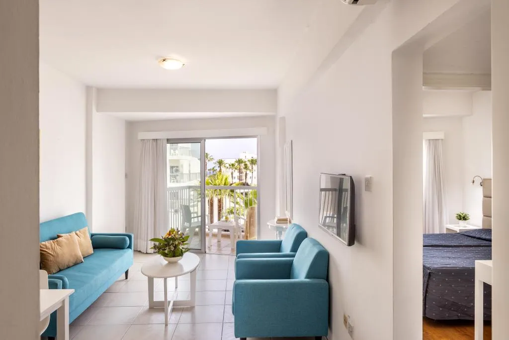 APARTMENT TWO BEDROOMS Room, Papantonia Hotel Apts, Cyprus