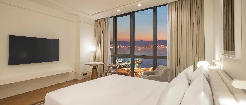 SINGLE KING SIZE BED Room, Grand Hyatt Izmir Istinyepark, Izmir