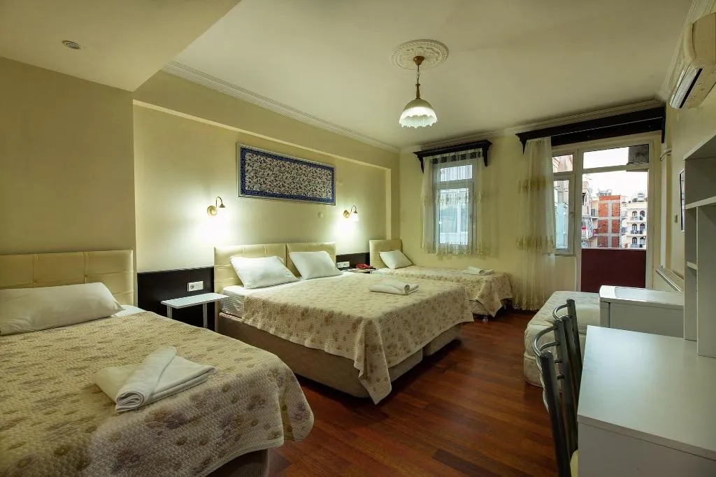 Room, Ephesus Centrum, Izmir