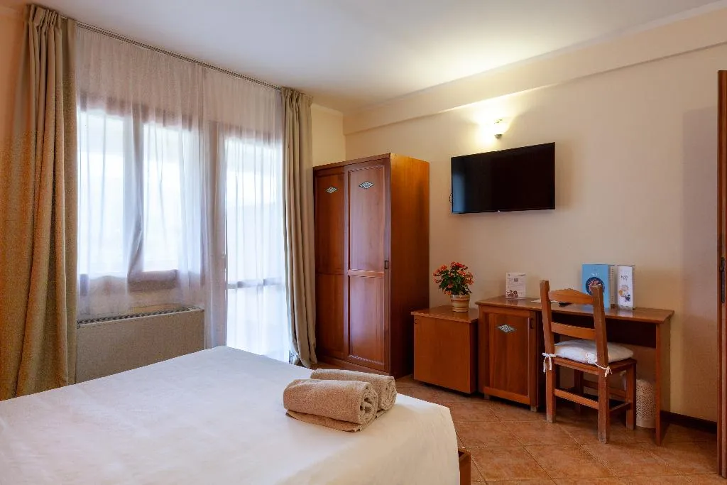 DOUBLE SINGLE USE STANDARD Room, iH Hotels Villasimius Le Zagare Resort, Cagliari