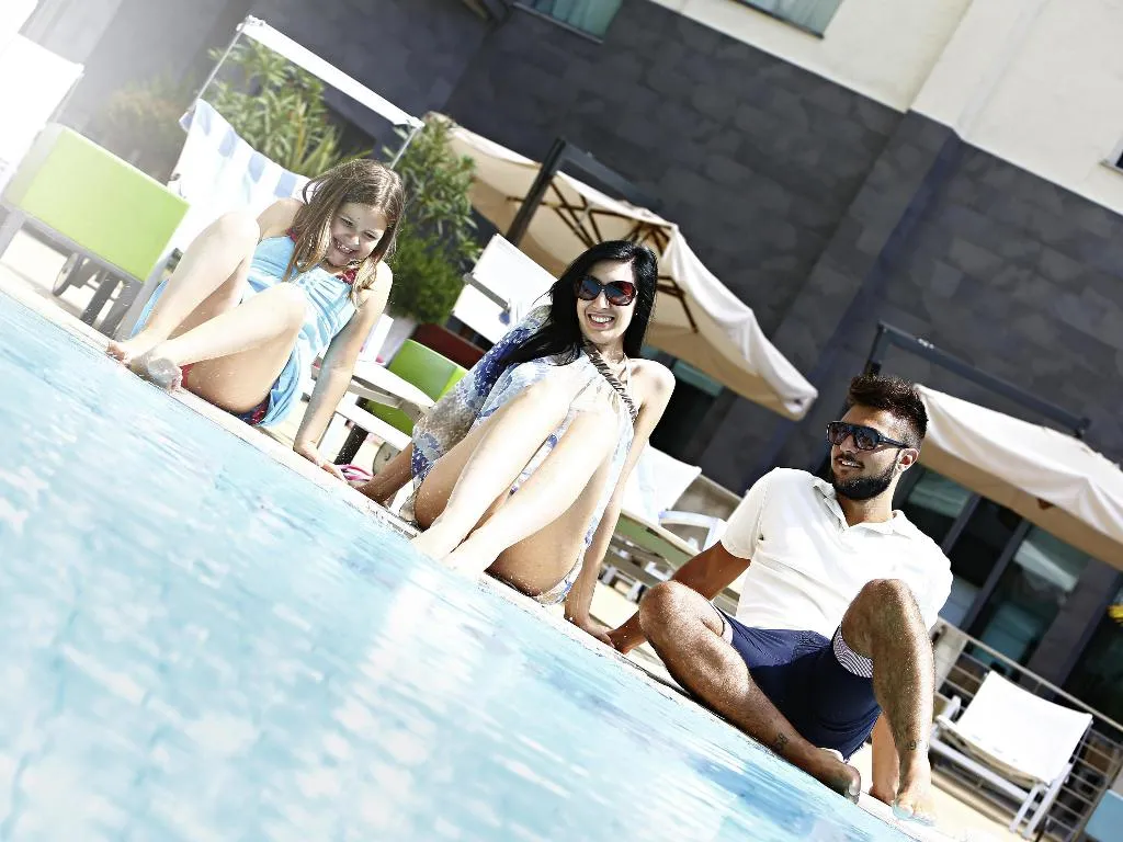 Pool, Novotel Milan Malpensa Airport, Milan