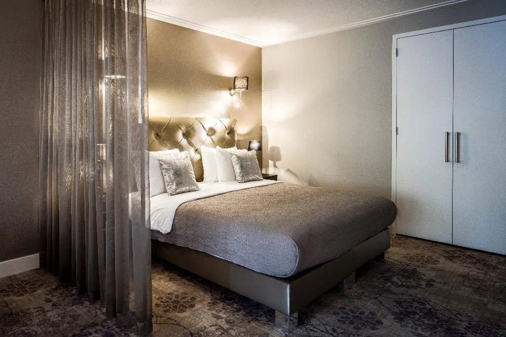 Room, Luxury Suites Amsterdam, Amsterdam