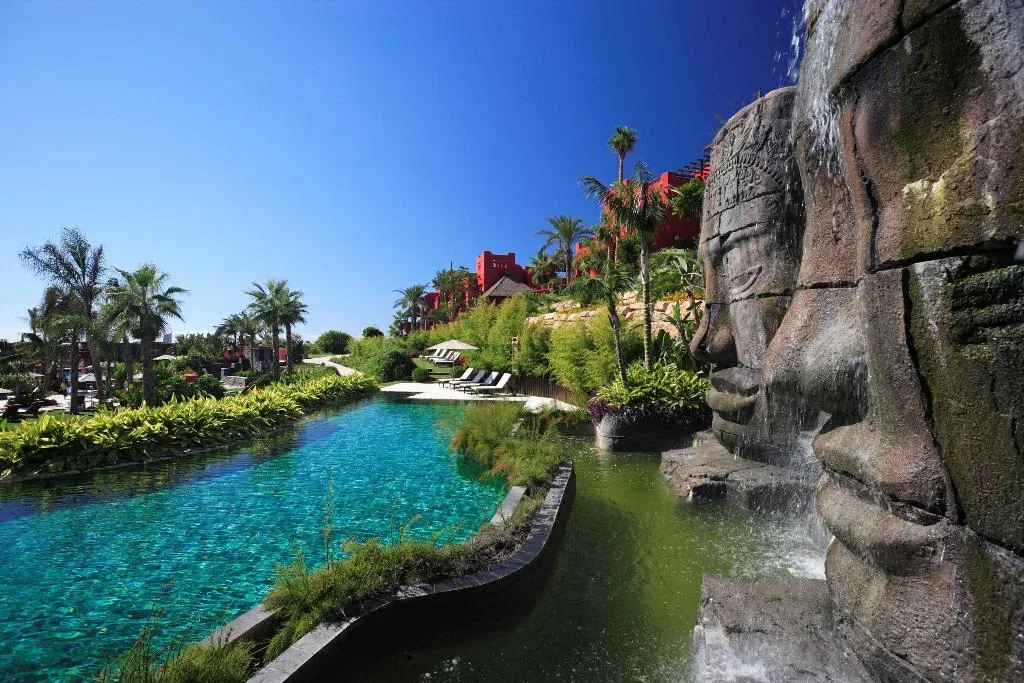 Double or Twin DELUXE SEA VIEW Room, Asia Gardens Hotel & Thai Spa, a Royal Hideaway Ho, Costa Blanca