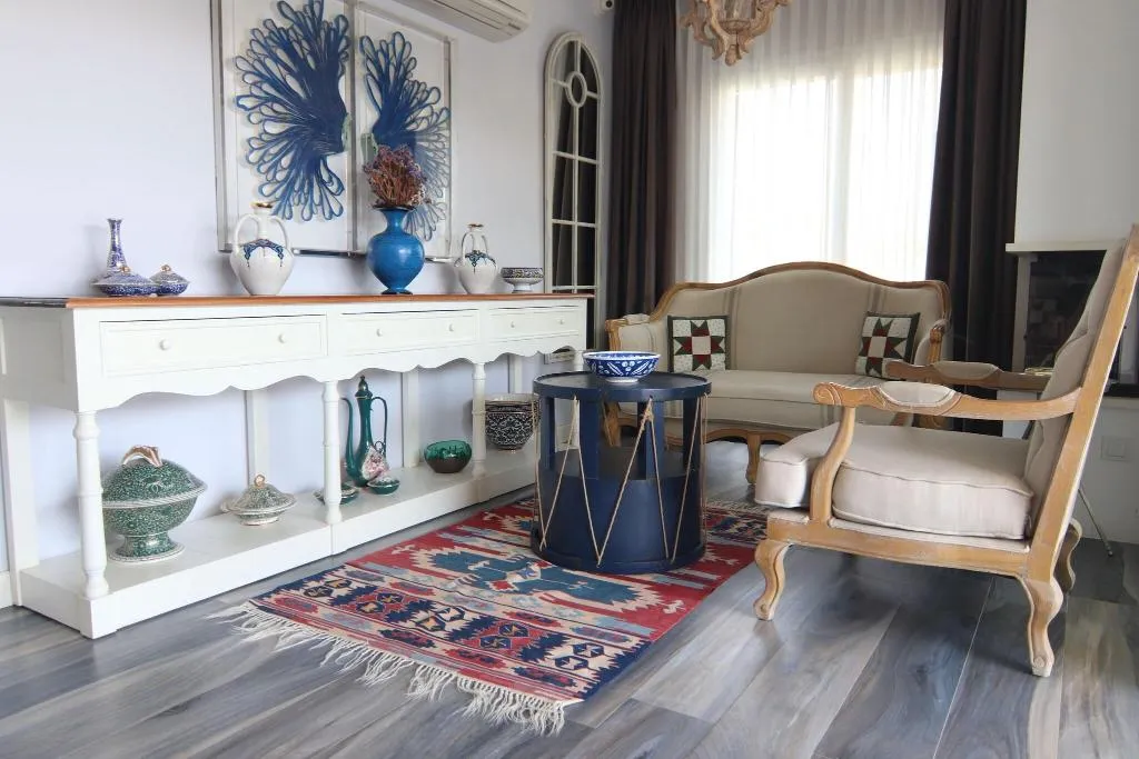 Lobby, Alacaat, Izmir