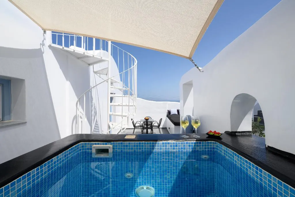 SUITE WITH JACUZZI Room, Sole D'Oro Luxury Suites, Santorini