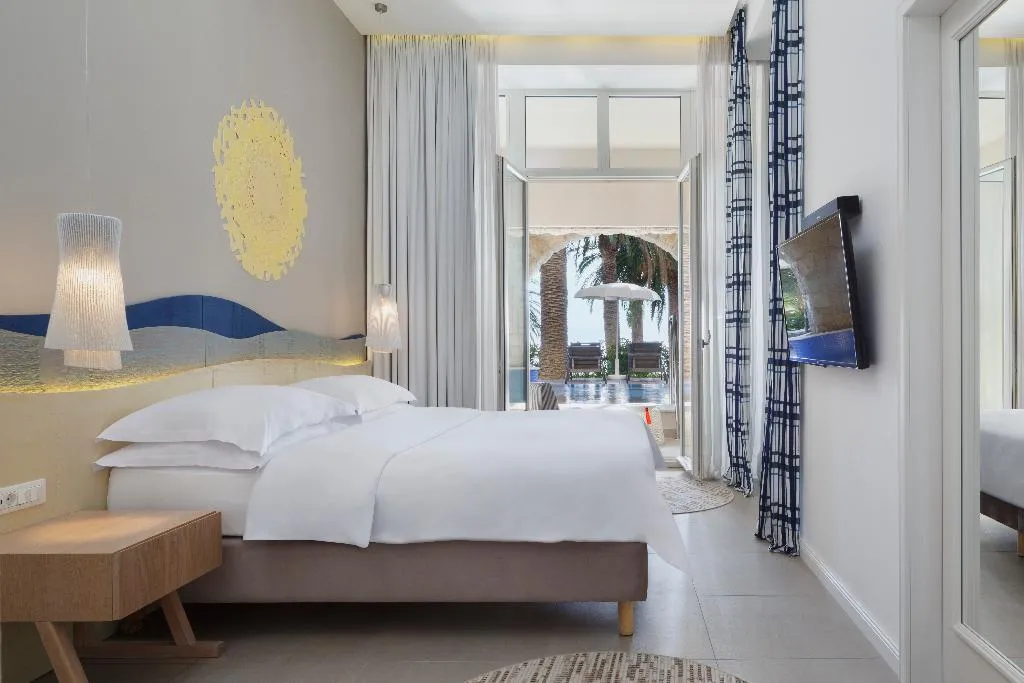 JUNIOR SUITE SEA VIEW Room, Bluesun Hotel Jadran, Split