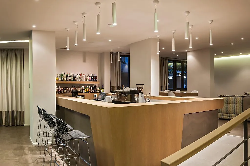 Bar, Kriti, Crete
