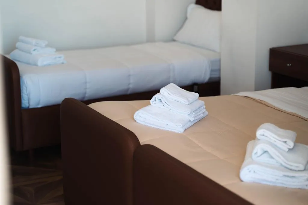 TRIPLE CLASSIC Room, Kairos Hotel, Naples