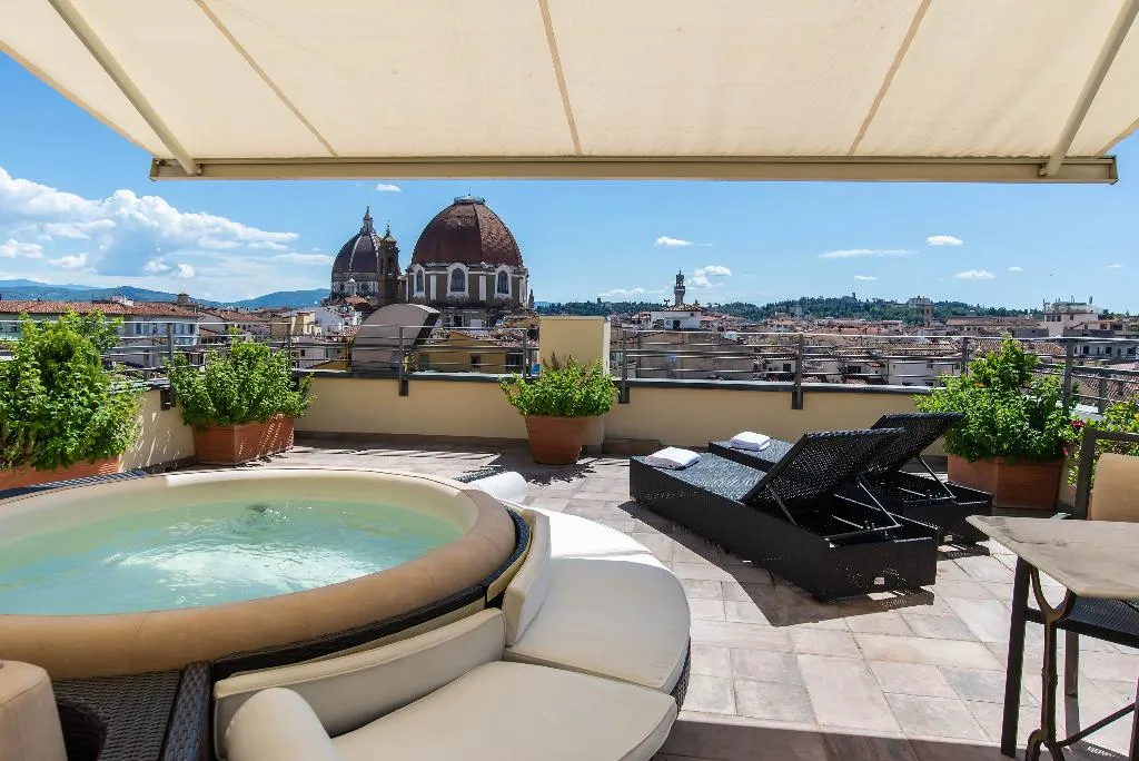 SUITE CITY VIEW Room, Machiavelli Palace, Florence